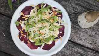Rote-Bete-Carpaccio mit Champignons
