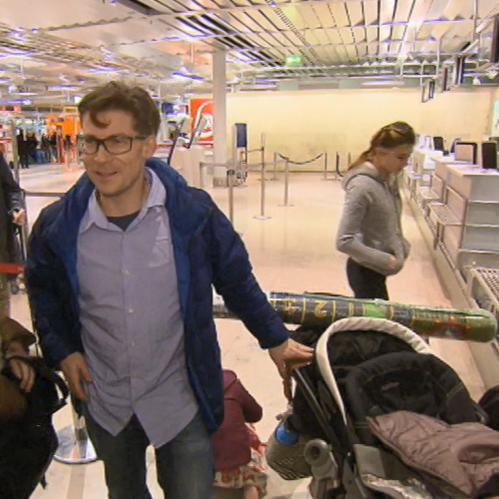 Michael Leonhardi am Flughafen.jpg Michael Leonhardi am Flughafen.jpg