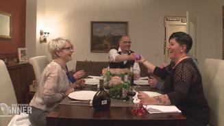 Bernd zeigt Almut seine Eier