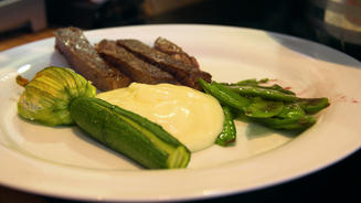  Entrecote mit jungem Gemüse