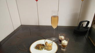 Klaus hat eine Skihütte im Flachland