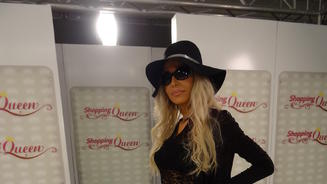 Manuela zeigt "harmonischen Look"