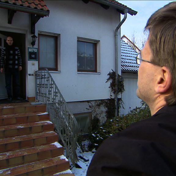 Tieranwalt 2 - Amtsveterinr vor der Tr Tieranwalt 2 - Amtsveterinr vor der Tr