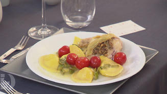 Maispoulardenbrust mit Walnuss