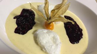 Schneeballen mit Heidelbeeren