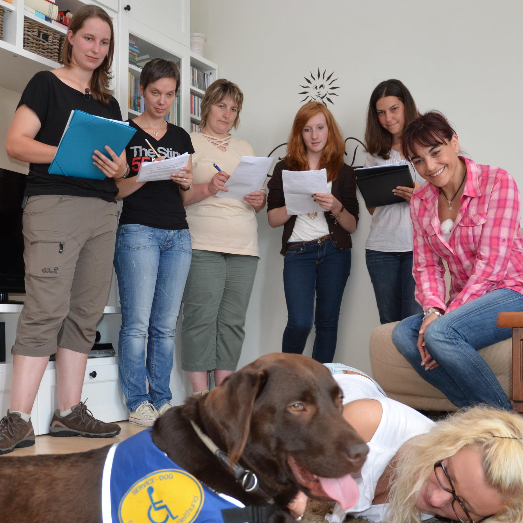 Tiergeschichten1 - Diana und Diabetikerwarnhund  bei Nach-Prfung