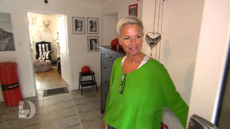 Die Gastgeberin mag es knallig