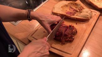 Schinken im Brotteig mit Zucchinipüree