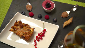  Semmelauflauf, Eis und Schoko-Mousse