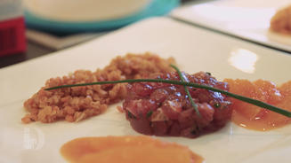 Thunfischtatar mit roten Linsen