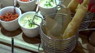  Meze mit Zigaretten-Börek 