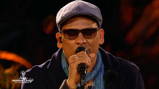 Xavier Naidoo "singt mit der Seele"