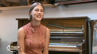 Felicitas studiert Klavier