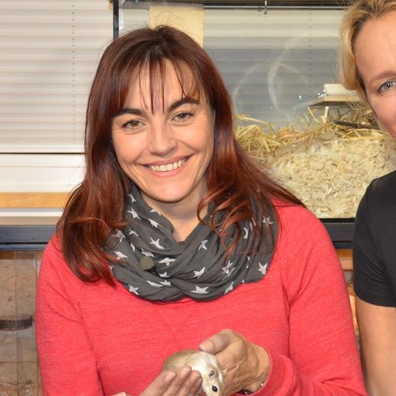 Tiergeschichten1 - VOX-DOCMA TV-SEBASTIAN TAUDTE - Diana mit Nicole Koch Tochter Skyler und Rennmusen Tiergeschichten1 - VOX-DOCMA TV-SEBASTIAN TAUDTE - Diana mit Nicole Koch Tochter Skyler und Rennmusen