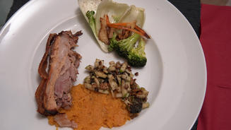 Schweinebauch mit Butternusskürbis