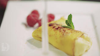 Zitronencreme im Safrancrêpe