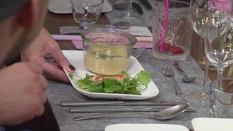  Düsseldorfer Senfsuppe mit Flammlachs
