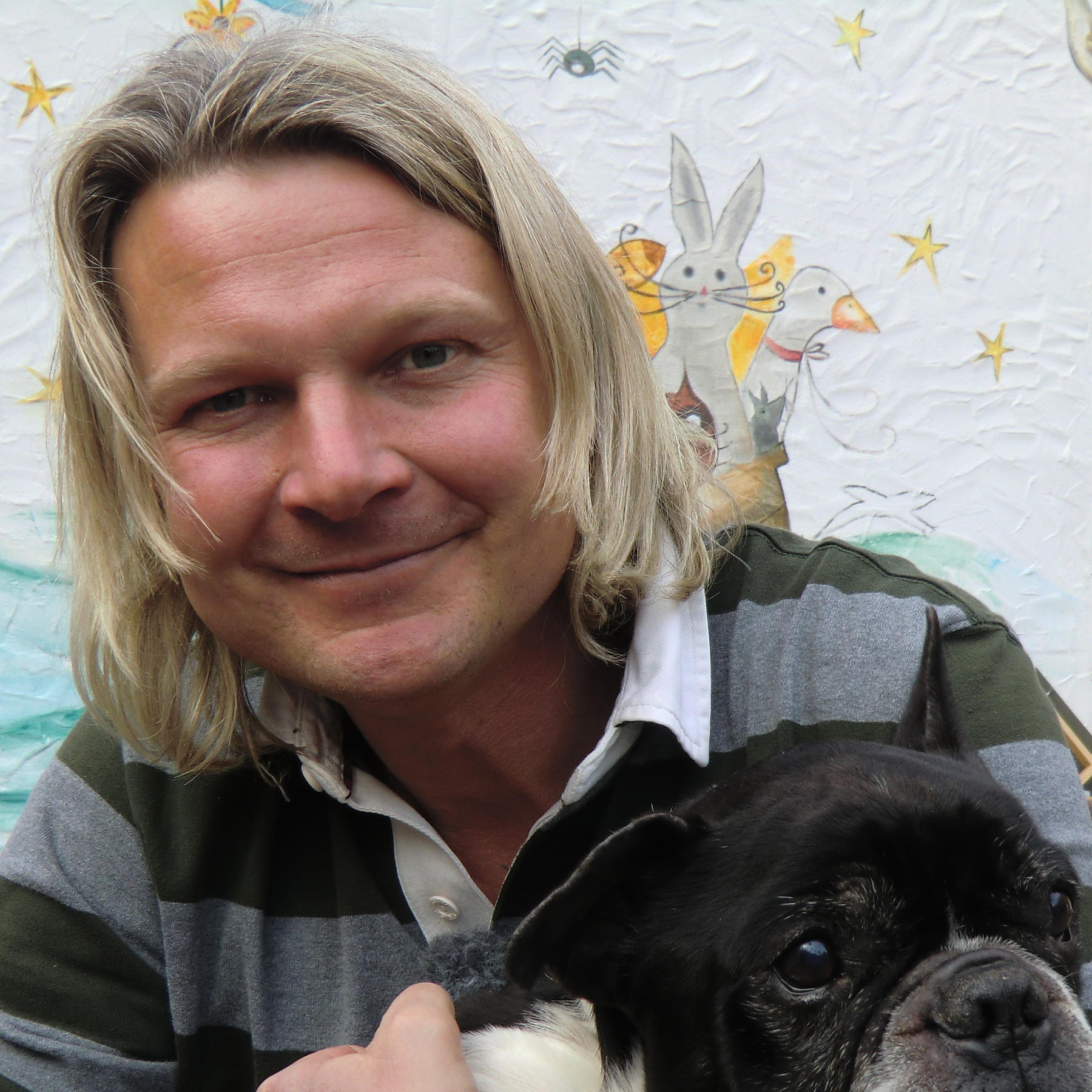 Tiere in Not 1 - Frank Weber und Bulldogge Norbert Tiere in Not 1 - Frank Weber und Bulldogge Norbert