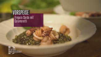 Fregula Sarda Nero mit Calamaretti