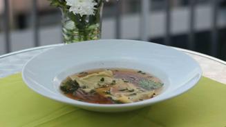 Schwäbische Maultaschensuppe