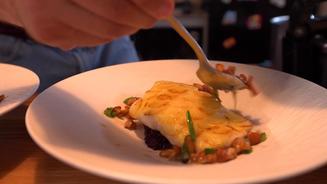  Steinbutt im Pfifferlingsud