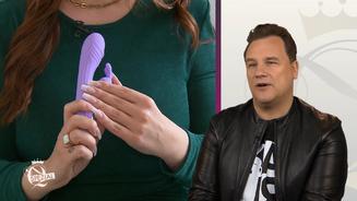 Nicolette präsentiert ihre Sex-Toys