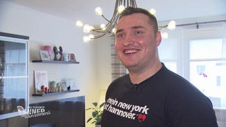 Beim Kochen ist Olek der Chef