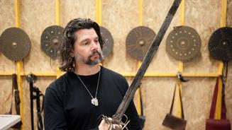 Produzent Ronald D. über die Serie