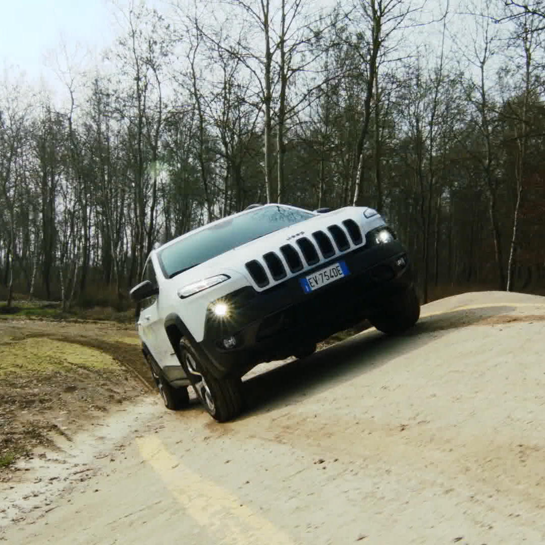 JeepCherokee1 JeepCherokee1