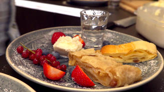  Gecrunchter Apfel- & Topfenstrudel