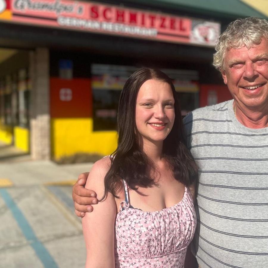 Maik Bischoff mit Tochter Xenia Maik Bischoff mit Tochter Xenia