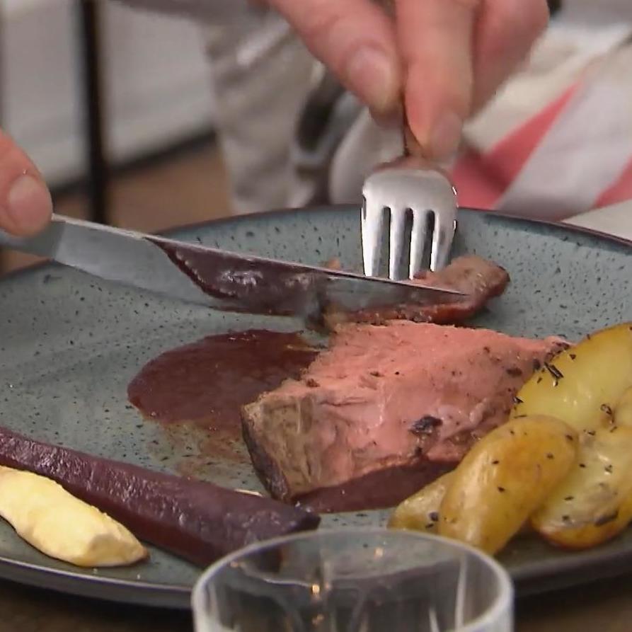 Suppenfleisch als Braten - Monas Hohe Rippe kommt bei ihren Gästen gut an Suppenfleisch als Braten - Monas Hohe Rippe kommt bei ihren Gästen gut an
