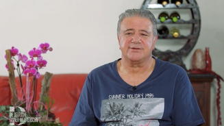 Franco serviert ein italienisches Menü