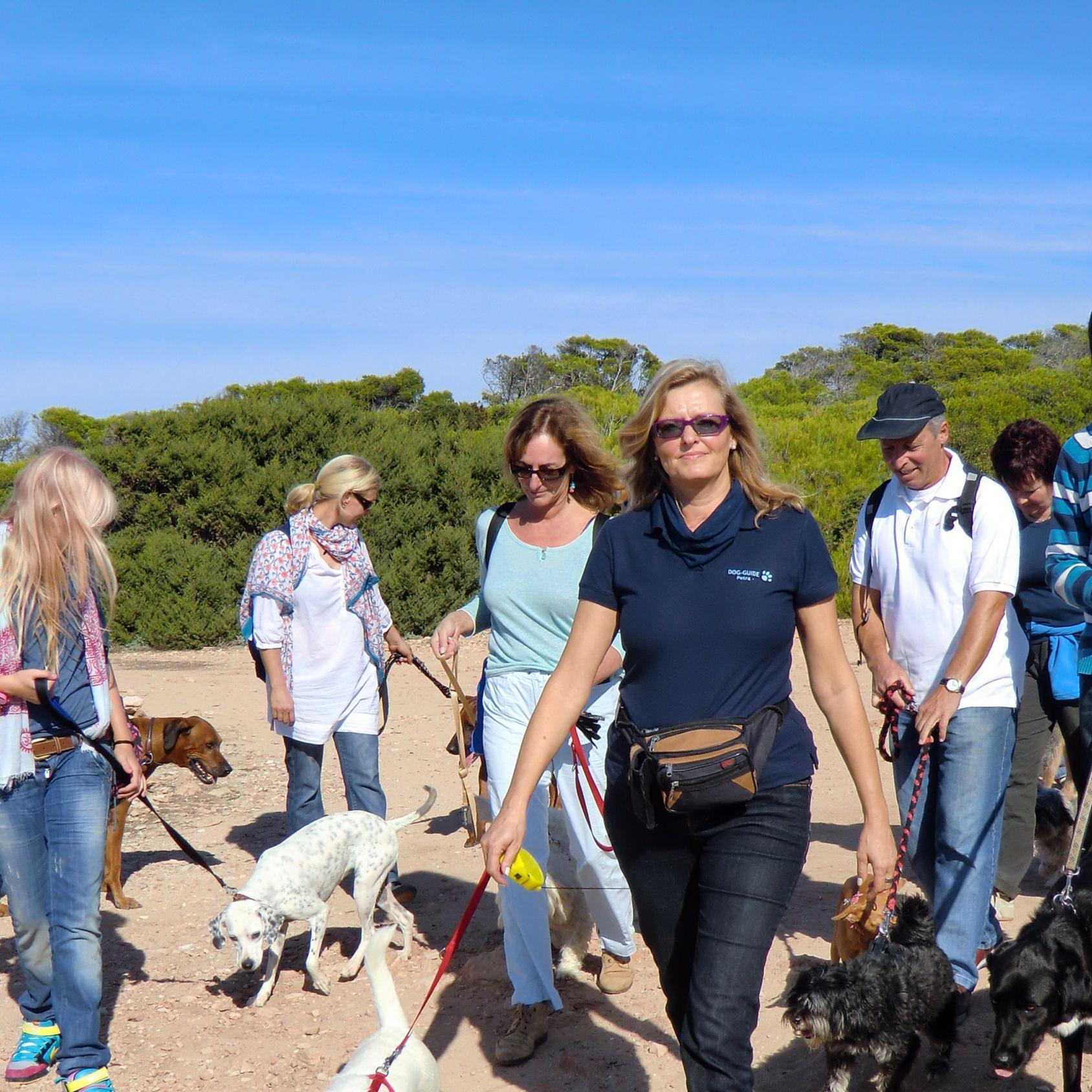 Tierschützer auf Mallorca - Rockstars mit Herz 1.jpg Tierschützer auf Mallorca - Rockstars mit Herz 1.jpg
