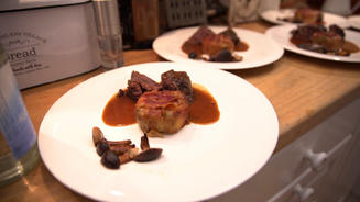 Ochsenbäckchen mit Kartoffelpastetchen