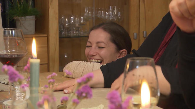 Maggis Final-Dinner fängt harmlos an. Doch beim Dessert eskaliert die Situation