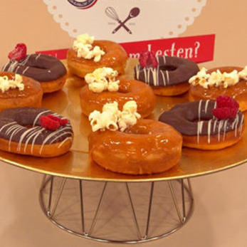 Maya hat ein paar ganz feine Donuts mitgebracht