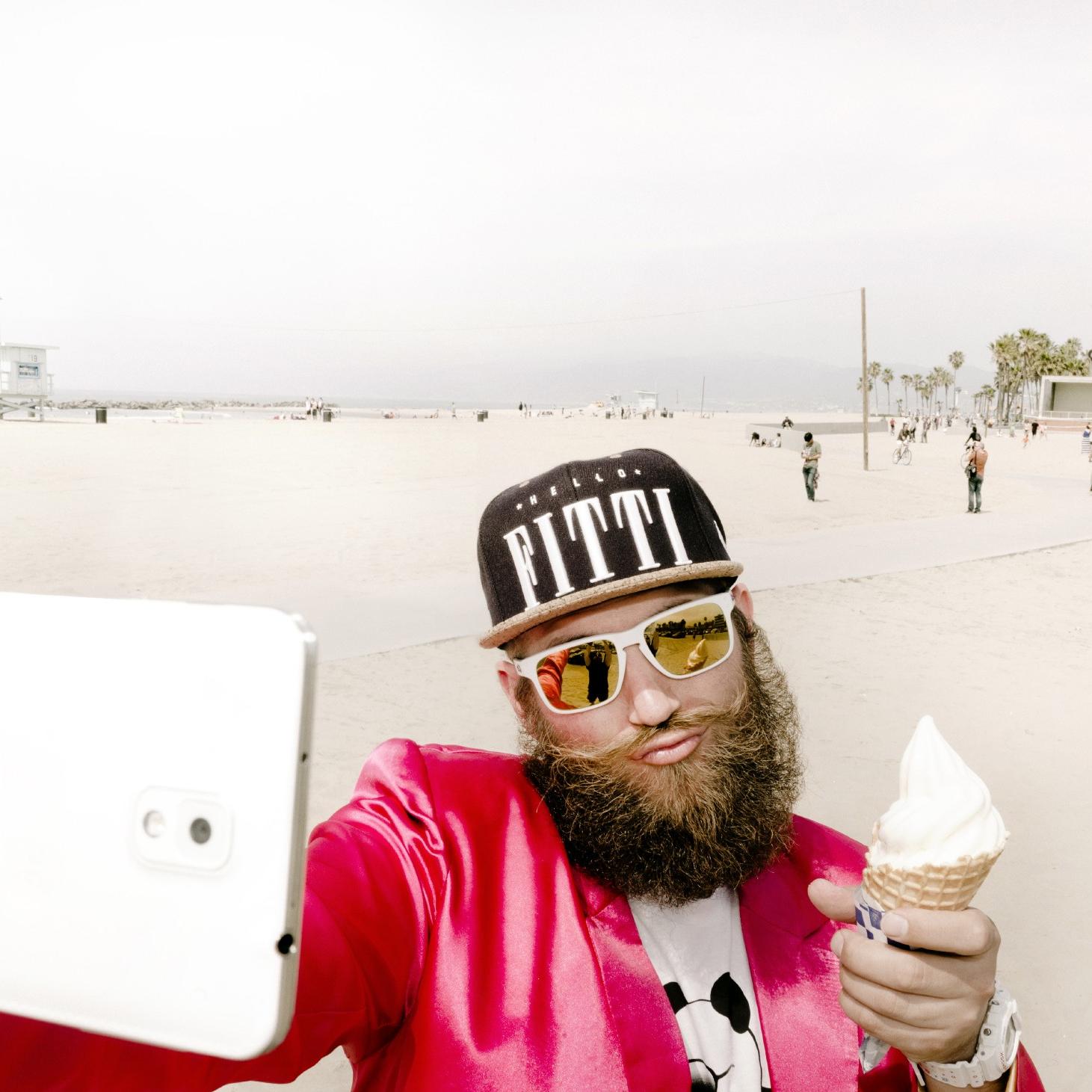 big in la 001.jpg big in la 001.jpg
