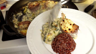  Kalbsmedaillons an Zucchini-Sauce