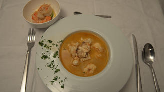 Krustentiersuppe mit Langusten
