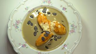 Kürbisnocken in Kürbiskernölsauce