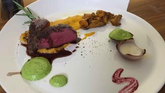 Bisonfilet mit Schätzen aus der Natur