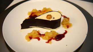 Tonkabohnenmousse mit Quittenragout