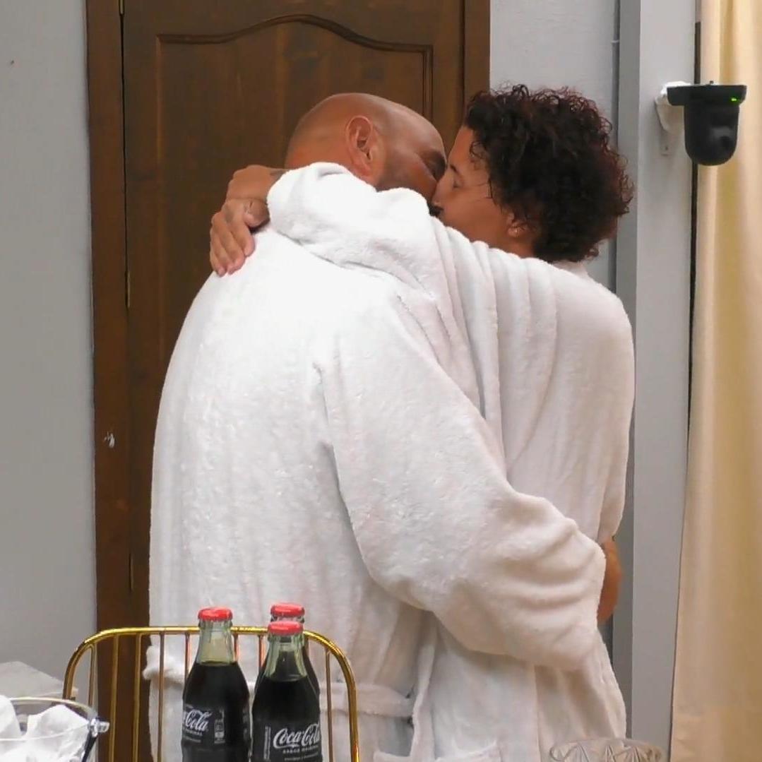 In der Love Suite geht der Töpferkurs dann weiter In der Love Suite geht der Töpferkurs dann weiter