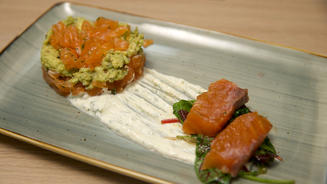 Zweierlei vom gebeizten Lachs