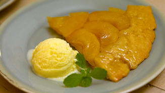 Tarte Tatin, Boule de glace