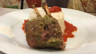 Lammkarree im Minzekrustmantel