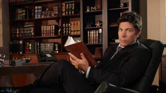 Der Staatsanwalt bei "Fairly Legal"