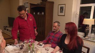 Verbrannter Brownie-Crumble mit Sahne