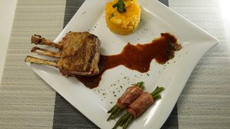 Kartoffelstampf mit Lammkarree